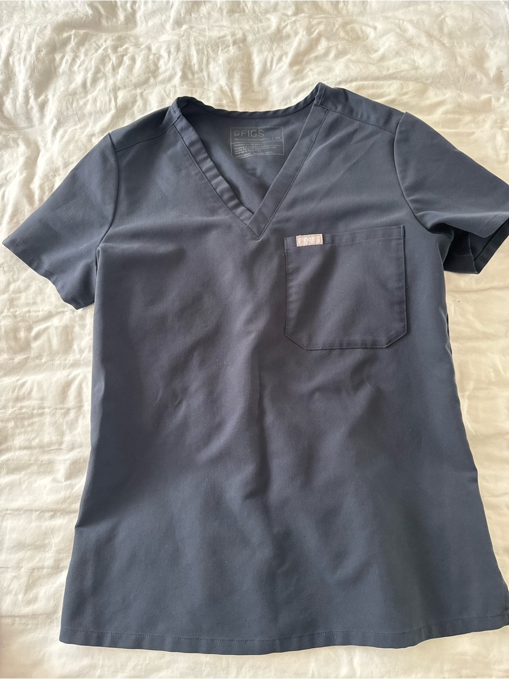 FIGS scrub set